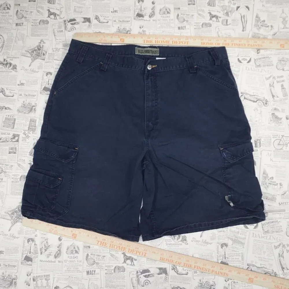 42 - Vintage Y2K Levi's Shorts carpenter cargo style baggie
